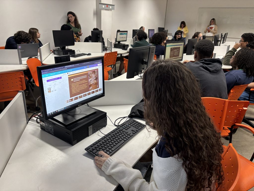 HackaNAVE promove maratona de inovação e mobiliza estudantes em torno da educação e da tecnologia